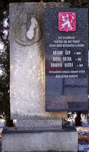 Pomník Srbská detail